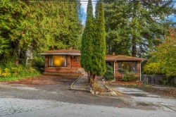 2028 Columbia Street  Port Moody, BC V3H 1W7