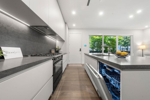 1-638 46Th Avenue E, Vancouver, BC 