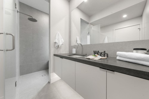 1-638 46Th Avenue E, Vancouver, BC 