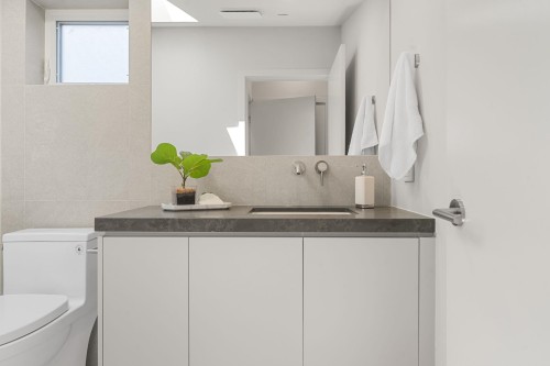 1-638 46Th Avenue E, Vancouver, BC 