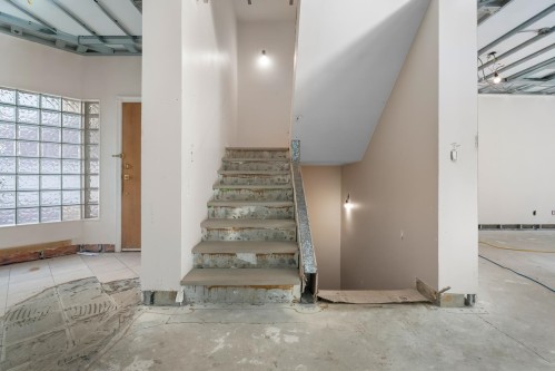 348 Taylor Way, West Vancouver, BC 