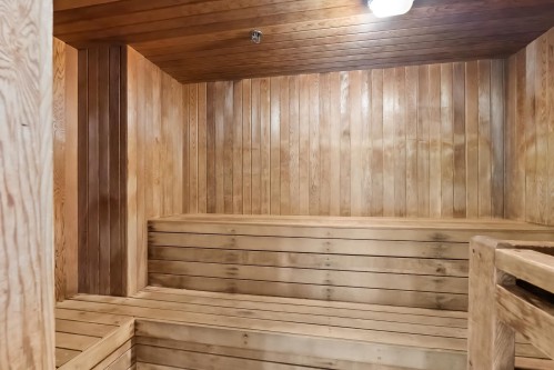 348 Taylor Way, West Vancouver, BC 