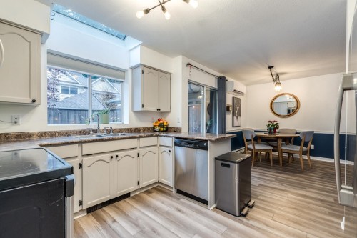 16-20699 120B Avenue, Maple Ridge, BC 