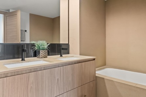 6D-328 Taylor Way, West Vancouver, BC 