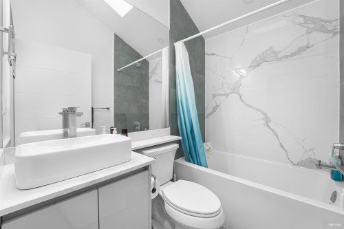 2881 Georgia Street E, Vancouver, BC 