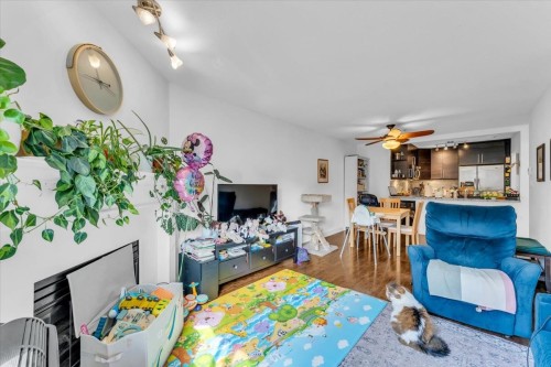 307-876 16Th Avenue W, Vancouver, BC 