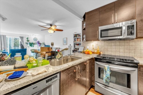 307-876 16Th Avenue W, Vancouver, BC 