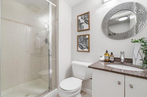 408-2201 Pine Street, Vancouver, BC 