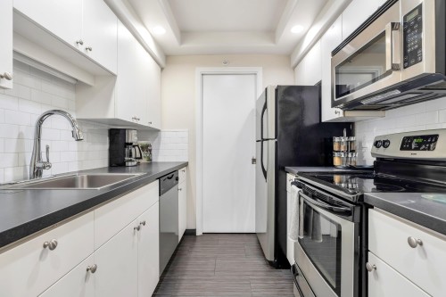 1306-1383 Howe Street, Vancouver, BC 