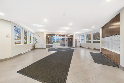 313-12075 Edge Street, Maple Ridge, BC 