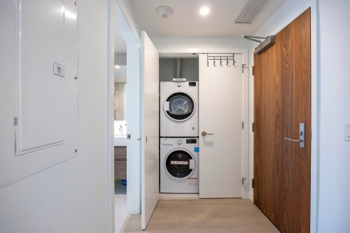 1601-6537 Telford Avenue, Burnaby, BC 