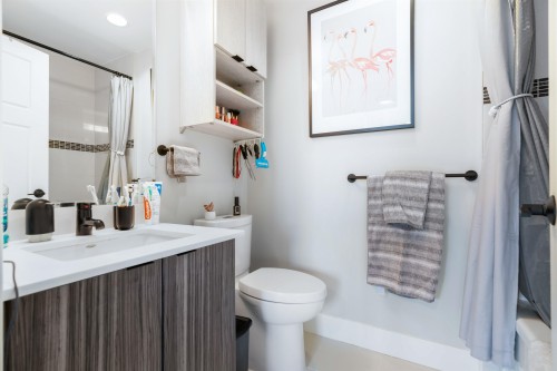 404-2250 Commercial Drive, Vancouver, BC 