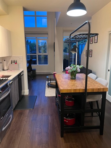 404-2250 Commercial Drive, Vancouver, BC 