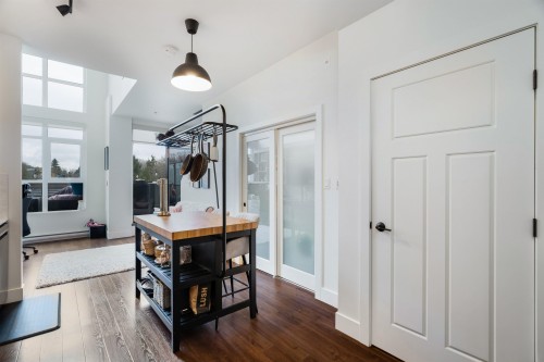 404-2250 Commercial Drive, Vancouver, BC 