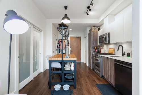 404-2250 Commercial Drive, Vancouver, BC 