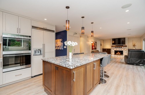 918 50B Street, Delta, BC 