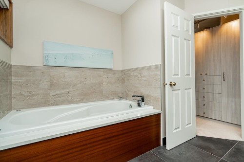 918 50B Street, Delta, BC 