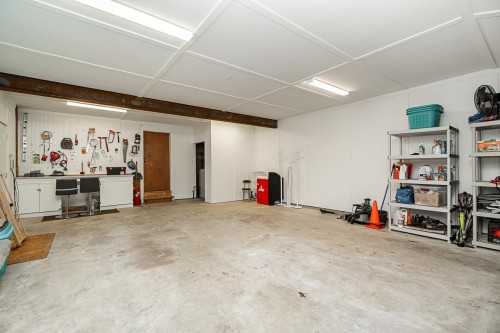 918 50B Street, Delta, BC 