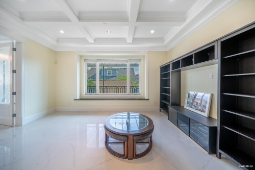 6830 Vivian Street, Vancouver, BC 