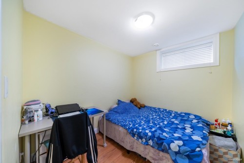 6830 Vivian Street, Vancouver, BC 