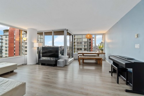 2303-33 Smithe Street, Vancouver, BC 