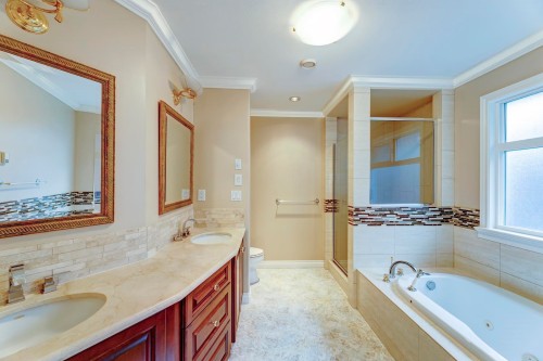 7988-7988 Sunnyholme Crescent, Richmond, BC 