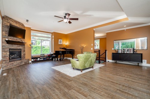 16-13210 Shoesmith Crescent, Maple Ridge, BC 