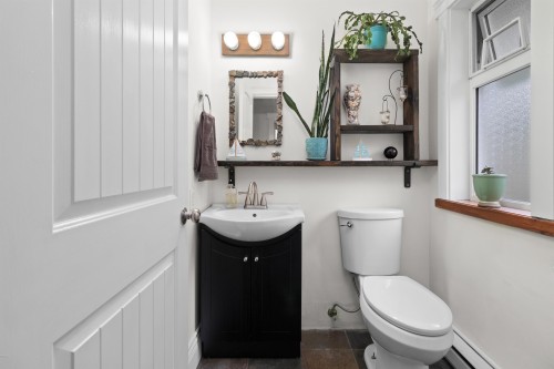 964 Village Drive, Bowen Island, BC 