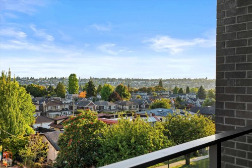 312-2118 15Th Avenue W, Vancouver, BC 