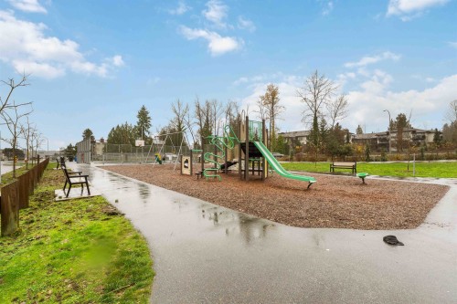 401-22351 St Anne Avenue, Maple Ridge, BC 