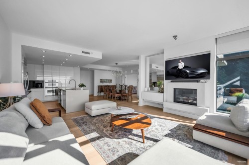 401-3315 Cypress Place, West Vancouver, BC 