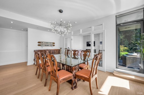 401-3315 Cypress Place, West Vancouver, BC 