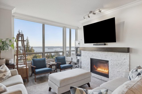 302-3131 Deer Ridge Drive, West Vancouver, BC 