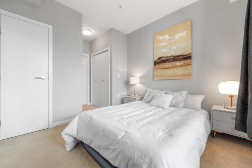 311-9388 Odlin Road, Richmond, BC 