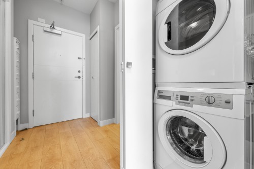 311-9388 Odlin Road, Richmond, BC 