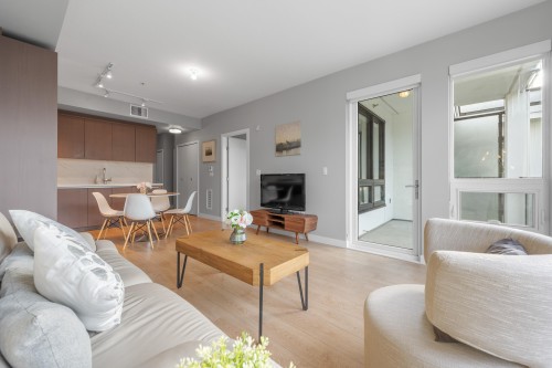 311-9388 Odlin Road, Richmond, BC 