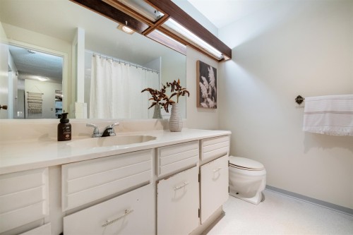 220-7377 Salisbury Avenue, Burnaby, BC 