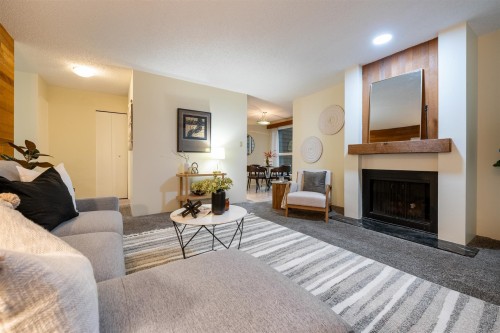 220-7377 Salisbury Avenue, Burnaby, BC 