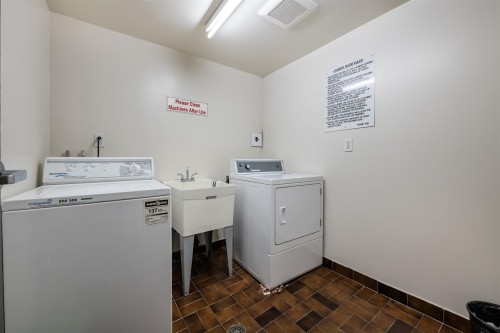 220-7377 Salisbury Avenue, Burnaby, BC 