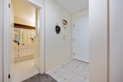 220-7377 Salisbury Avenue, Burnaby, BC 