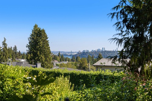 2234 Ottawa Avenue, West Vancouver, BC 