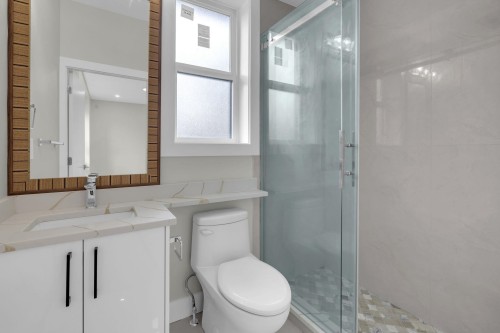 4325 Kamloops Street, Vancouver, BC 