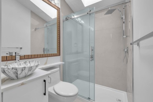 4325 Kamloops Street, Vancouver, BC 