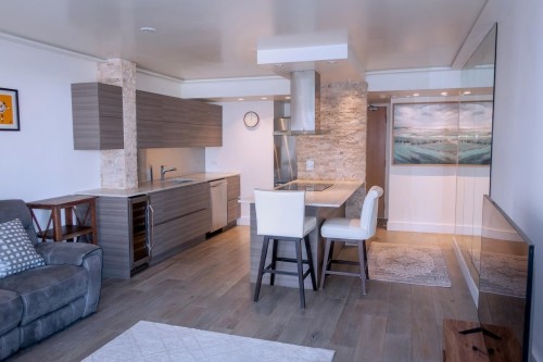 710-1500 Howe Street Street, Vancouver, BC 