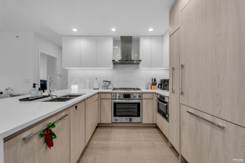 308-177 3Rd Street W, North Vancouver, BC 