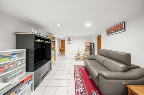 1371 Duthie Avenue, Burnaby, BC 