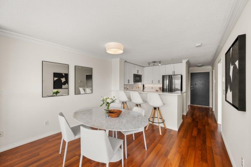 301-124 3Rd Street W, North Vancouver, BC 