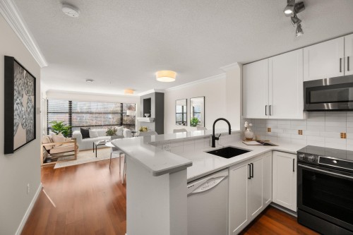 301-124 3Rd Street W, North Vancouver, BC 