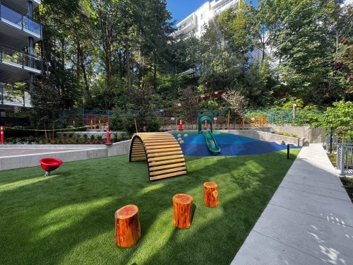 114-125 Albert St, Port Moody, BC 