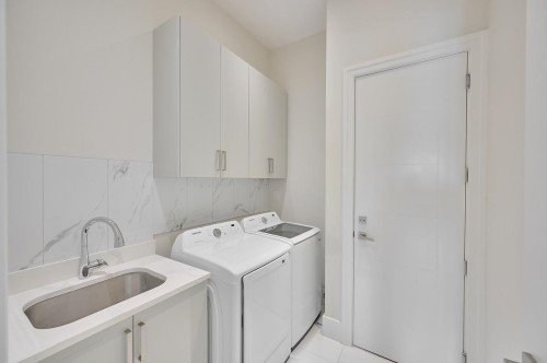 7680 Steveston Highway, Richmond, BC 